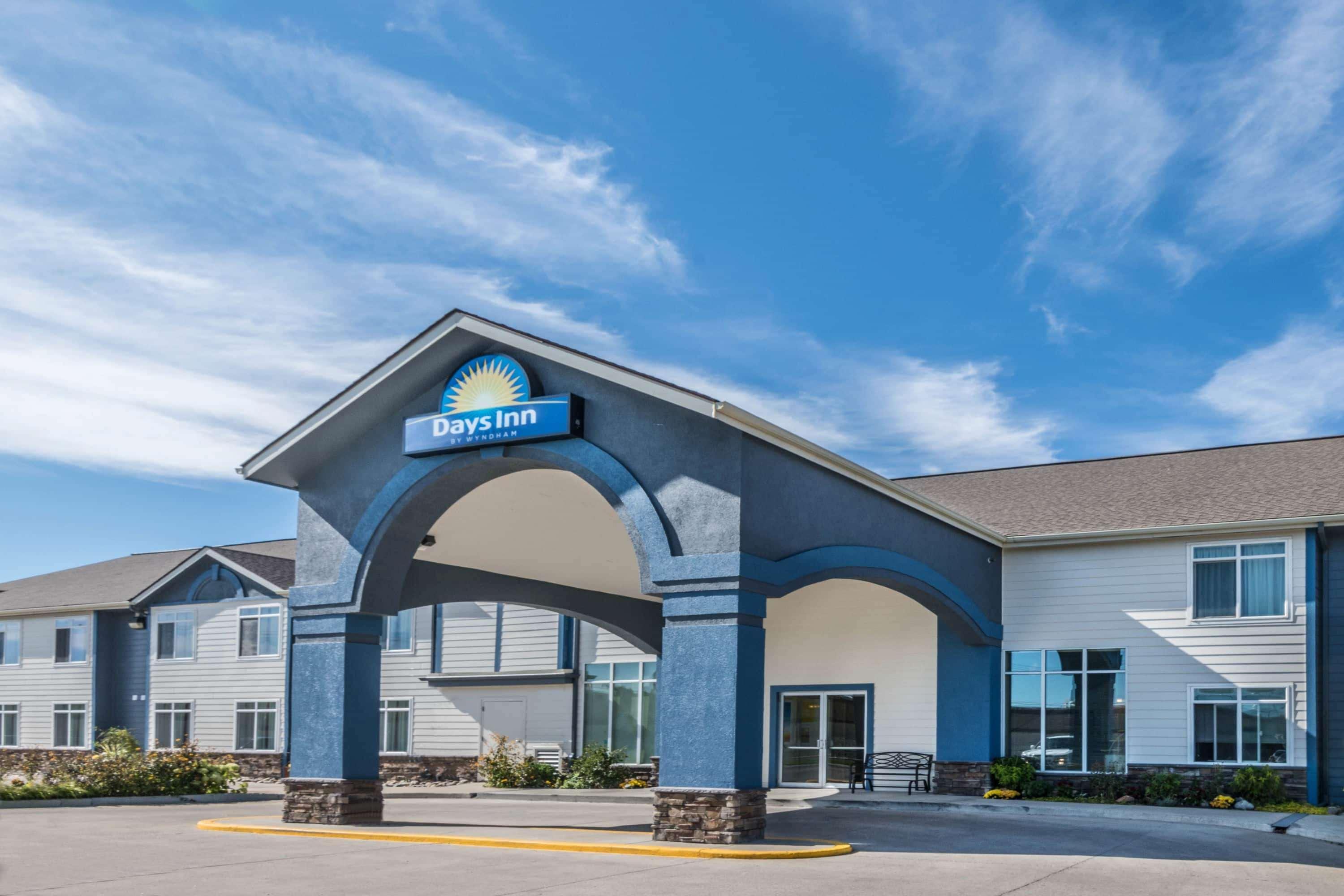 Days Inn By Wyndham Great Falls Exterior photo